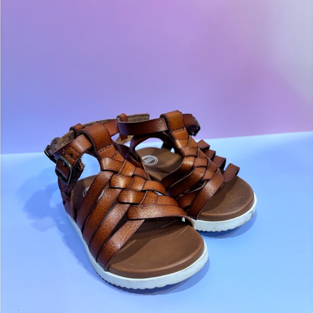ADORABLE wonder nation Brown Strappy Toddler Sandals